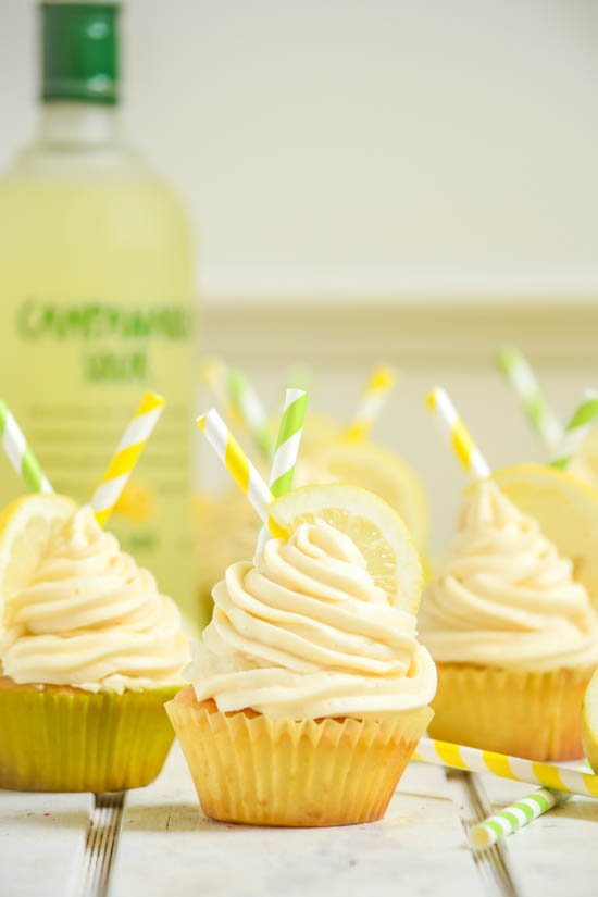Pisco Sour Cupcakes with Lemon Pisco Frosting (4).jpg