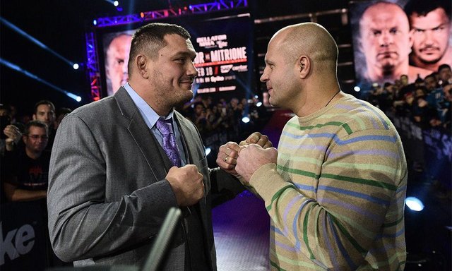 005_Fedor_Emelianenko_and_Matt_Mitrione.jpg