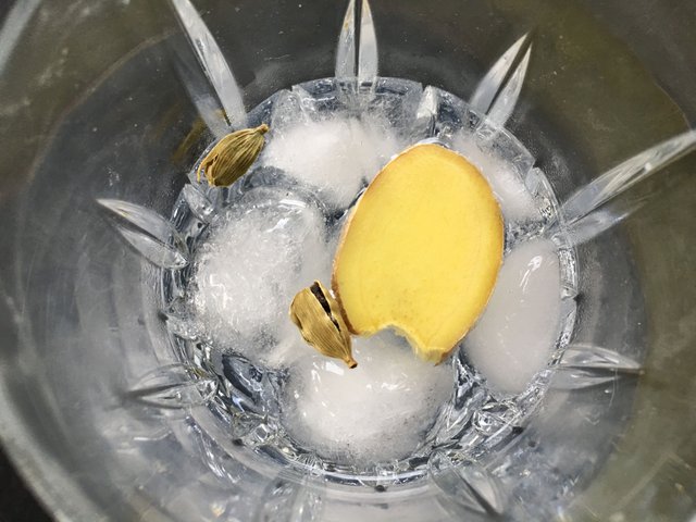 Gin Tonic on Steemit - A How To by Detlev (19).JPG