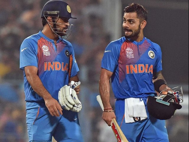 ms-dhoni-virat-kohli-pti_806x605_71505882758.jpg