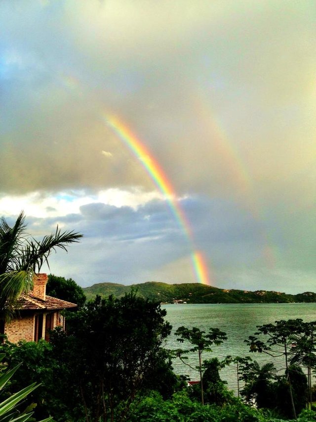 double-rainbow.jpg