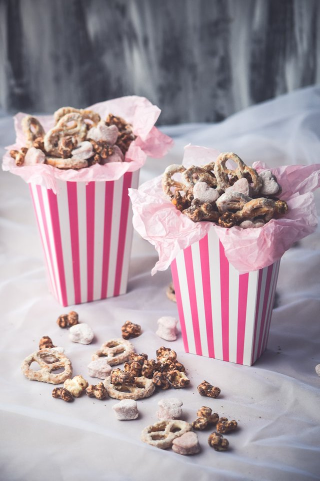 Nutella Popcorn Ultimate Chick-Flick Movie Night Snack Mix. #ValentinesDay (8).jpg