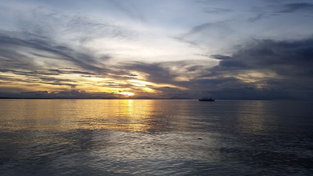 beach sunset 2.jpg