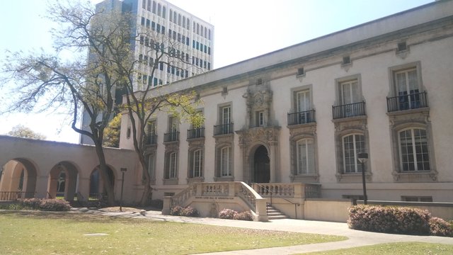 caltech campus tour