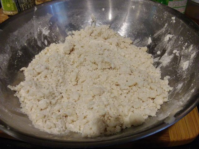 pie crust 2 shortening worked into flour.jpg