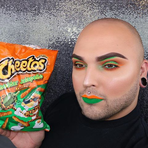 how do you not get cheeto dust on your hands｜TikTok Search