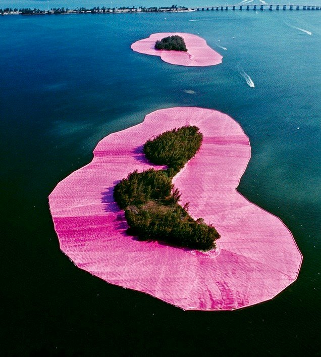 surrounded-islands-christo-jeanne-claude-miami-more-than-green-04 2.jpg