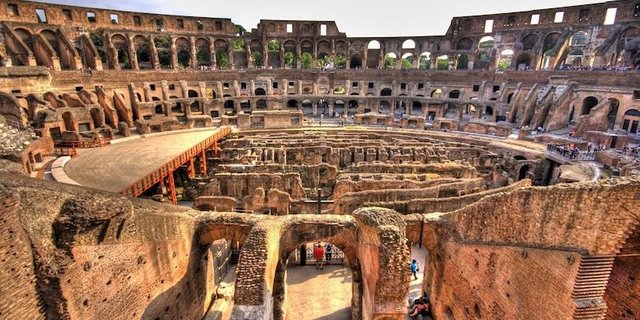 colosseum-rome-interior2-800-2x1.jpg