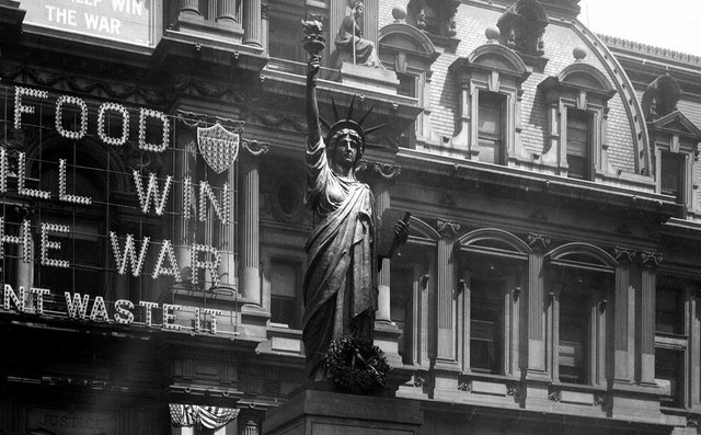 1918 - Liberty Statue at CH.jpg