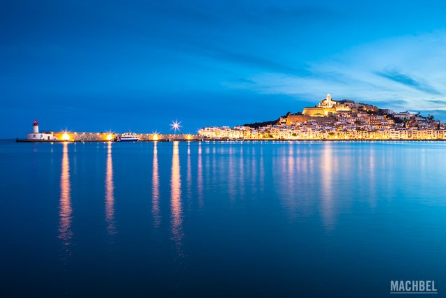 Ciudad-de-Ibiza-al-atardecer-Ibiza-Islas-Baleares-by-machbel.jpg