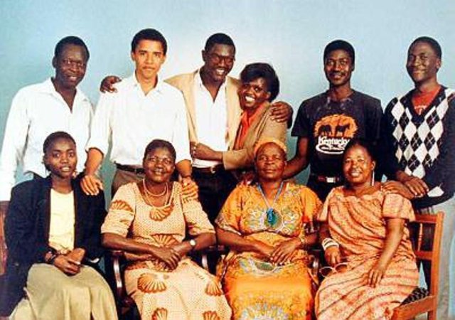 Barack_Obamas_Kenyan_relatives.jpg