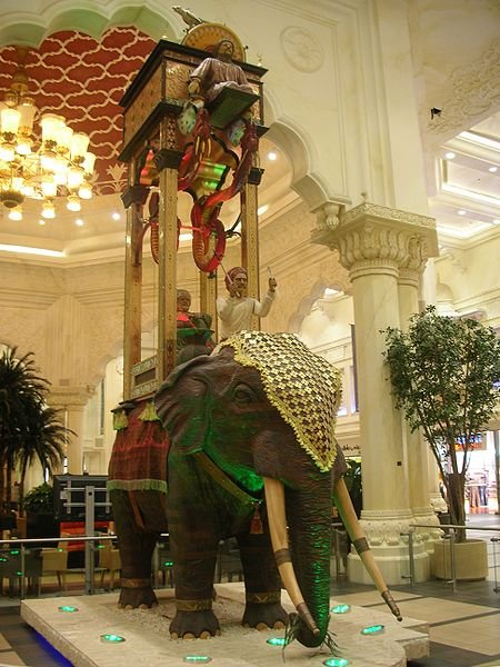 450px-Elephant_clock,_Dubai.JPG