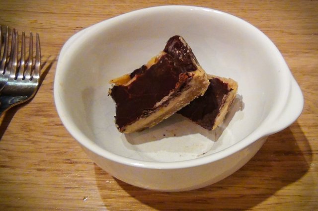 caramel slice finished.jpg