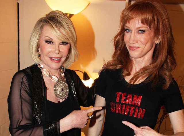 rs_1024x759-141201115645-1024-joan-rivers-kathy-griffin-fashion-police3.jw.12114.jpg