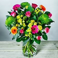 446497_a_bright-beautiful-bouquet-446497.jpg