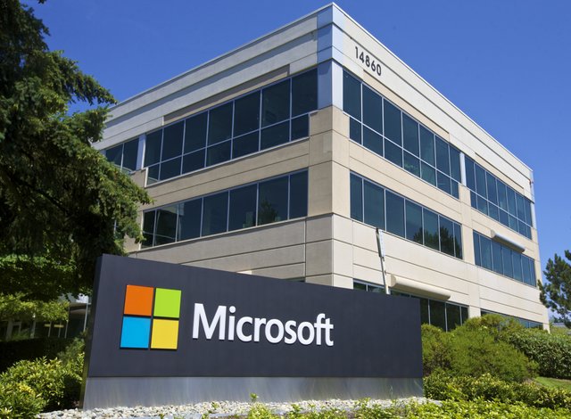 ct-microsoft-headquarters-revamp-20150904.jpg