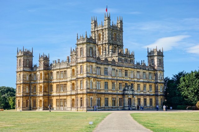 Highclere-Castle.jpg