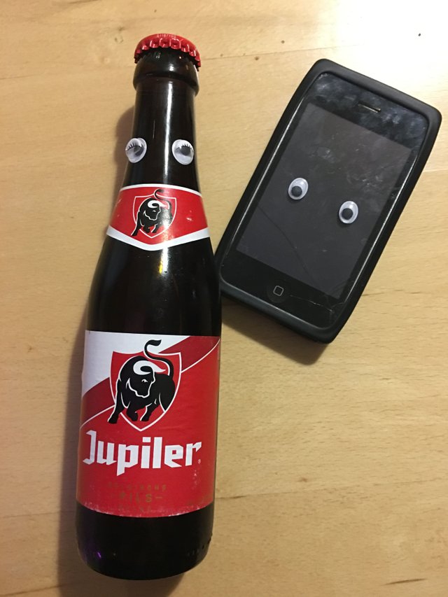 GooglyEyes Beer and Phone.JPG