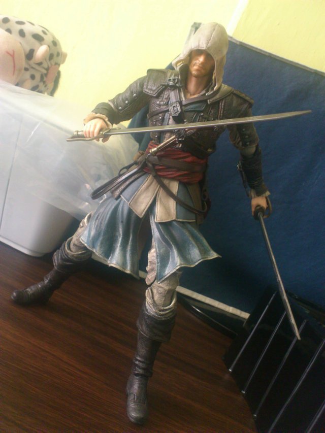 Play arts best sale kai edward kenway