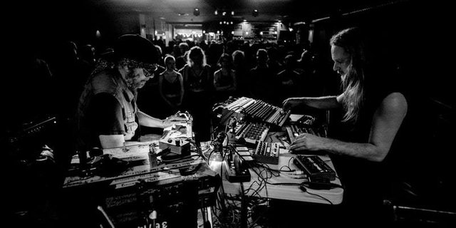 Venetian Snares & Daniel Lanois 02.jpg