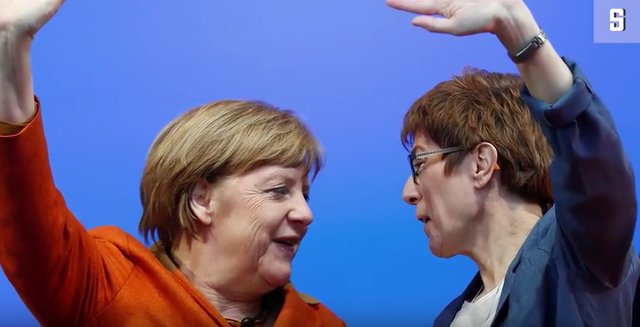 Annegret Kramp Karrenbauer im Porträt   Sie ist eine Art Mini Merkel    YouTube.jpg