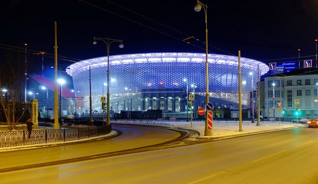 1280px-Estadio_Central_(Ekaterinburg-arena).jpg