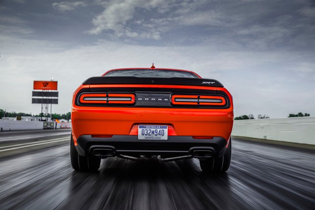 2018-Dodge-Challenger-SRT-Demon-rear-view-in-motion-03.jpg