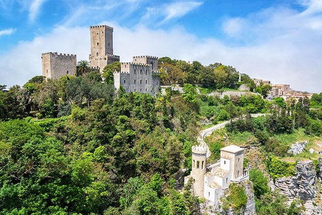 erice_sicily_venus_castle_pepoli_tower_reduced1.jpg