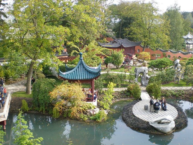 1024px-Pardisio_jardin_chinois1.jpg