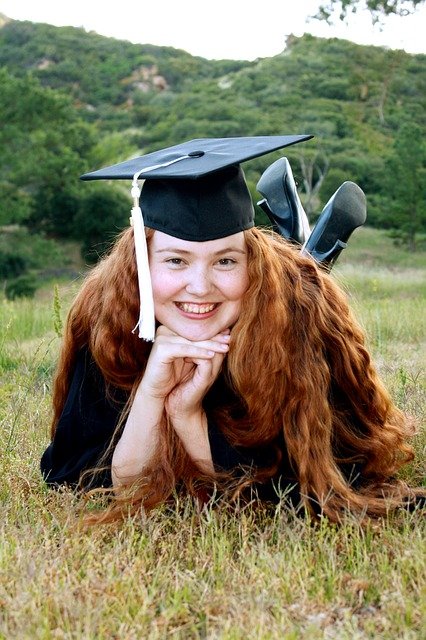 graduation-2276495_640.jpg