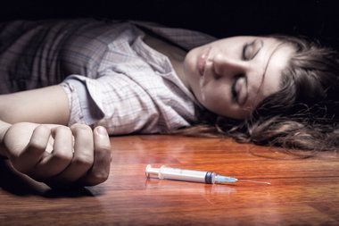 heroin-and-opioid-addiction-in-america-overdose-deathsjpg-4bf9f53a0230ab23.jpg