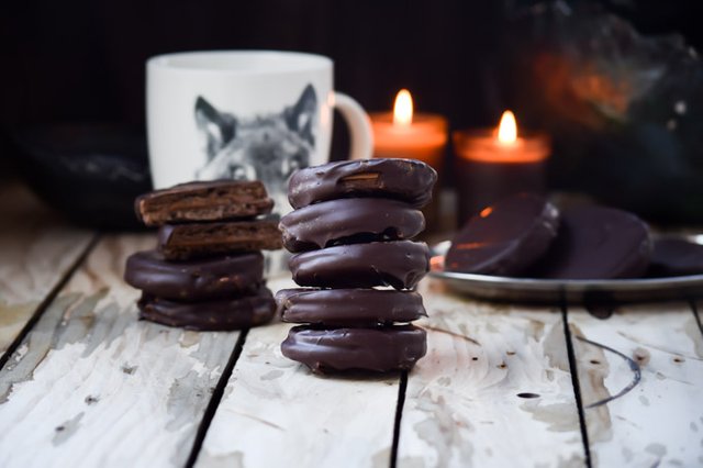 Dark Chocolate Mocha (Full) Moon Pies! (14).jpg