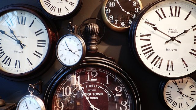 clocks-1098080_960_720-1.jpg