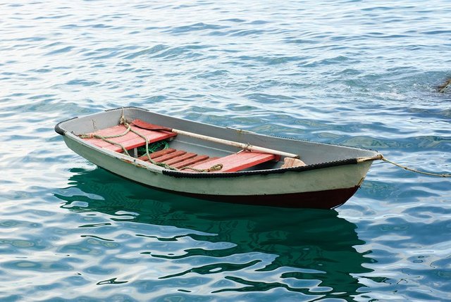 Liferboat market.jpg