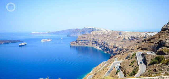 santorini-1.jpg