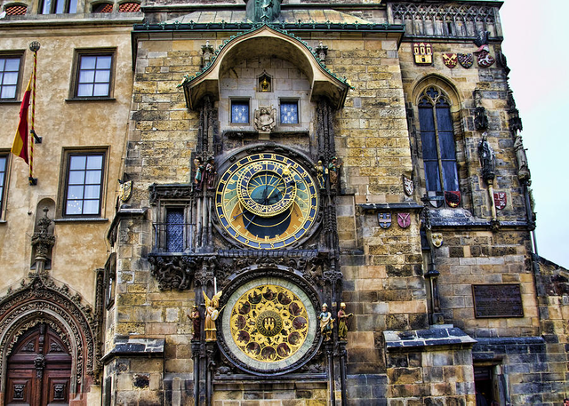 reloj-astronomico-praga-resena-divento.jpg