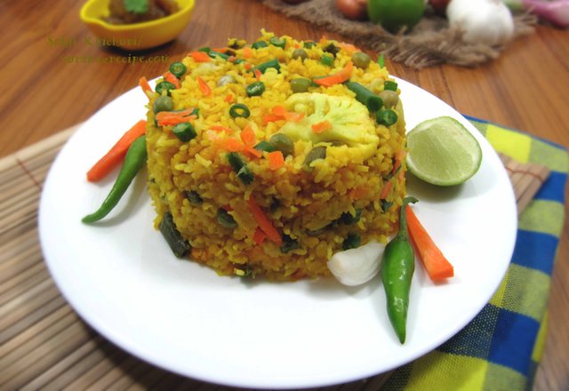 Sobji-Khichuri.jpg