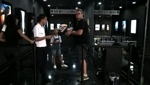 18425044_719827121533353_7954939558940082744_n.jpg