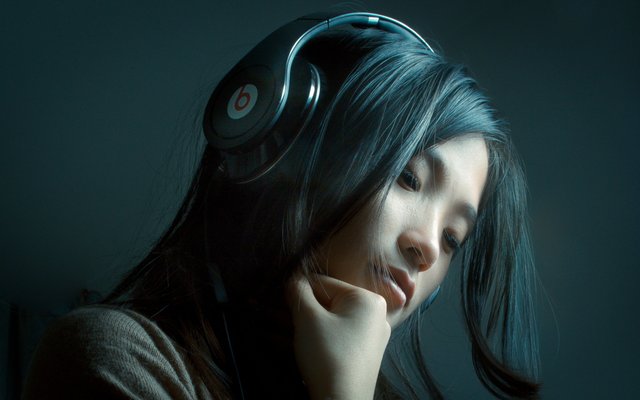 girl-headphones-wallpaper.jpg