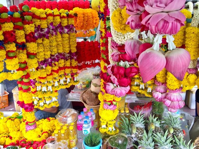Hindu temple offerings.jpg
