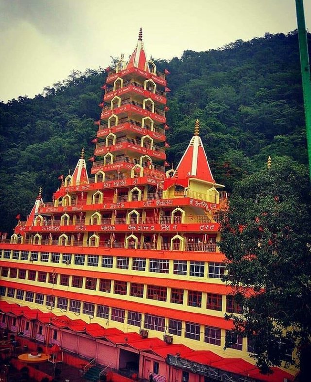 temtrayambakeshwar temple rishikesh.jpg