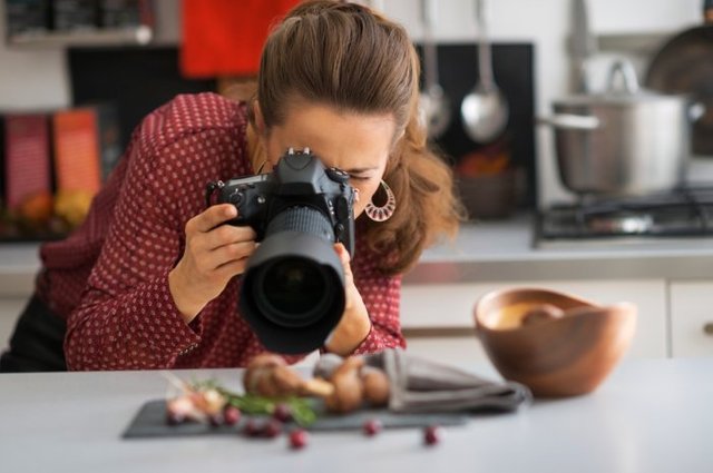 How-to-become-a-Food-Photographer-PhotoContestInsider.com-1.jpg