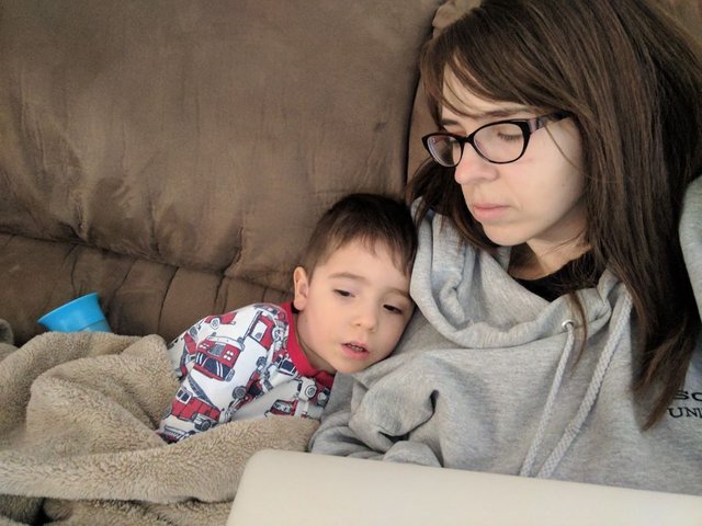 mom-with-sick-toddler_0.jpg