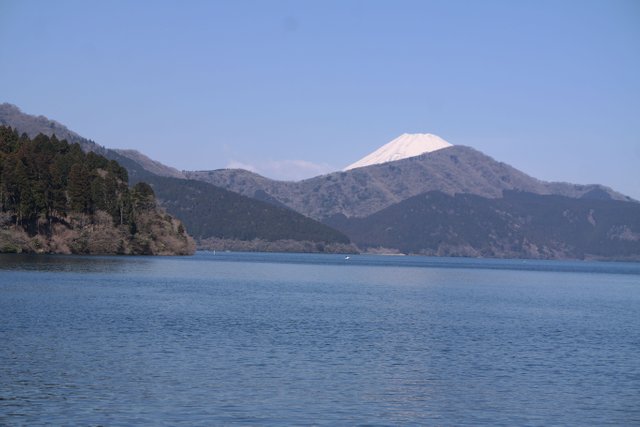 Photo Apr 03, Lake Ashi Fuji 4.jpg