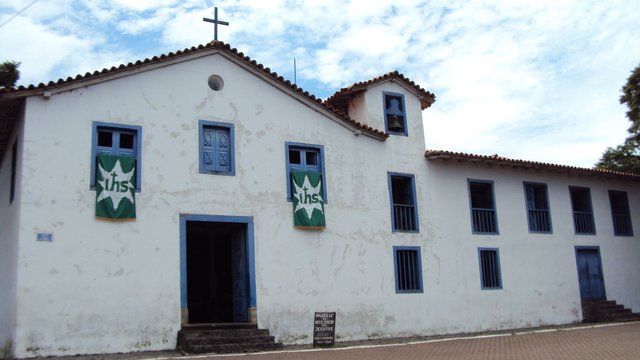 Igreja_Nossa_Senhora_do_Rosário_em_Embu_das_Artes.JPG
