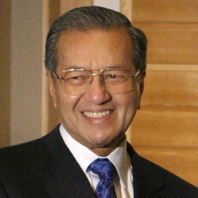 mahathir-bin-mohamad-9395417-1-402.jpg