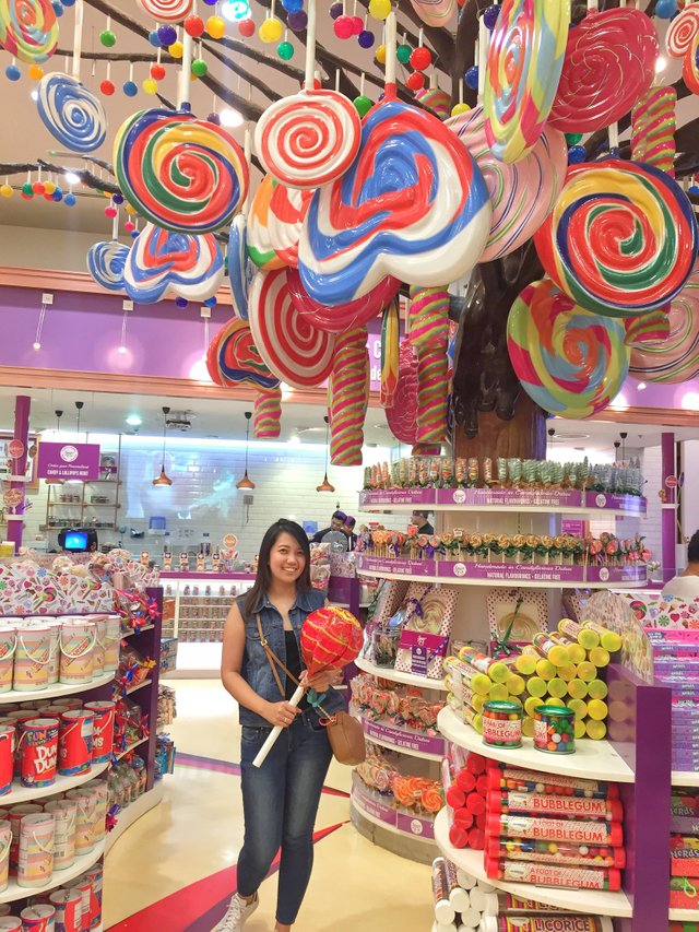 Candylicious Candy Store In Dubai Mall In Downtown Dubai,