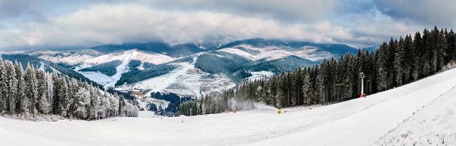 bukovel_panorama_1300_frame1.jpg