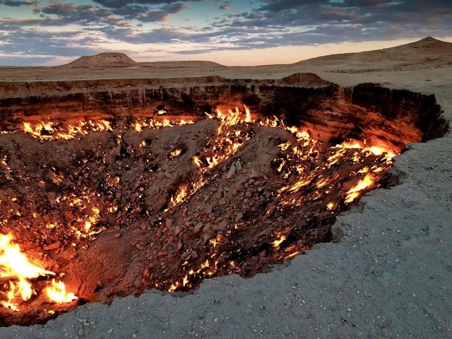 the-door-to-hell-derweze-turkmenistan-3.jpg