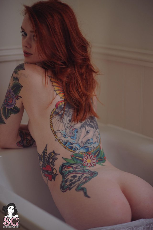 Suicide_Girls_Lass_Suicide_redhead_tattoo_sideboob_women_nude-352820.jpg!d.jpg